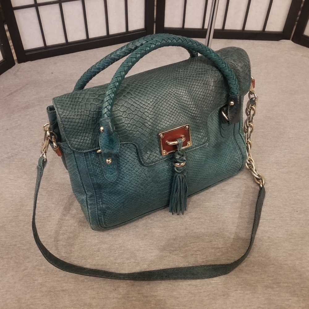 Elliott Lucca Shoulder bag.